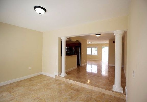 3rd image of 1370 NW 192nd Ter