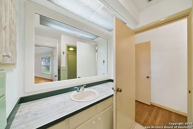 112 Sunway Dr — Photo 15