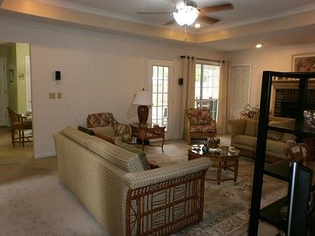 3rd image of 1801 S Sherwood Cir