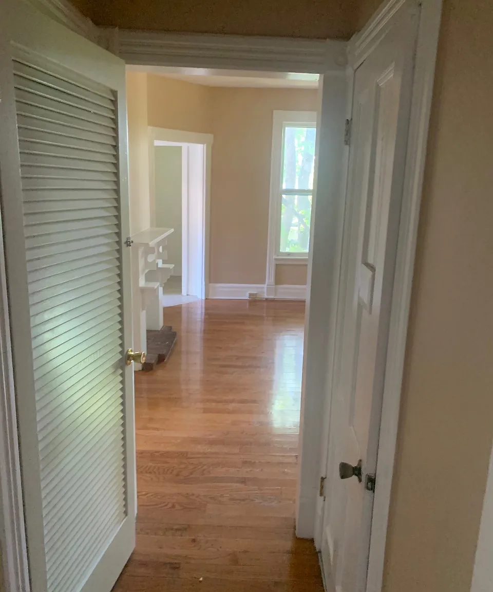 3 bed, $2,050 — Photo 3