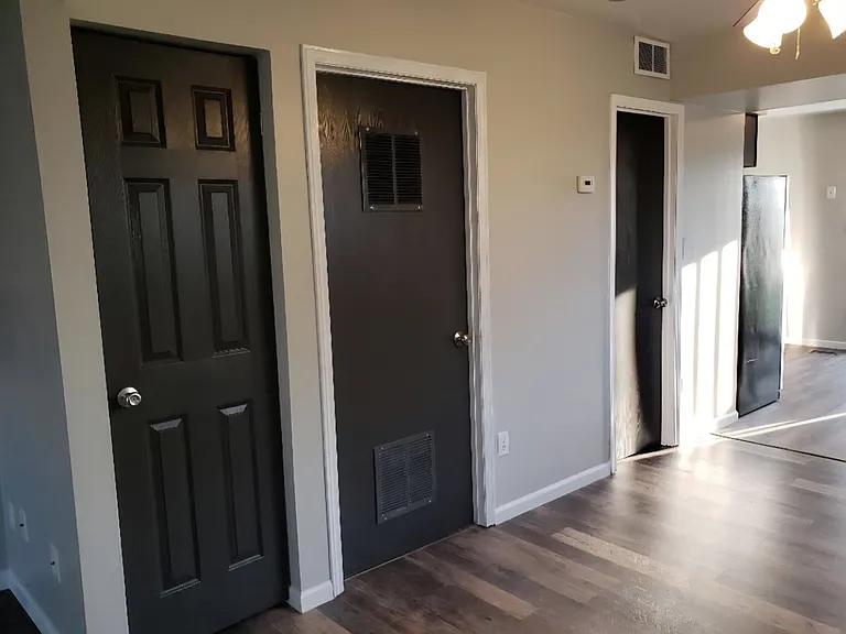 7348 Bigger St — Photo 8