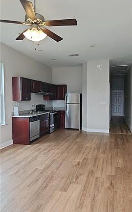 3rd image of 1442 Tennessee St