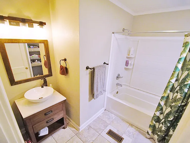 Master bath. (between the bedrooms on the first floor)
