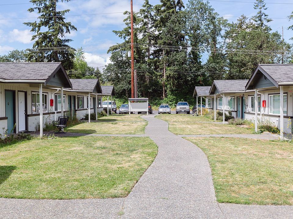 1st image of 12805-12809 47th Ave SW #B-18