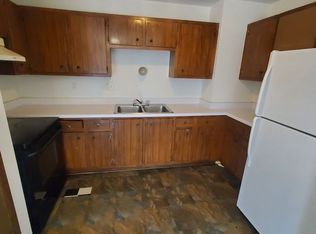 10012 W Fond Du Lac Ave, Milwaukee, WI 53224