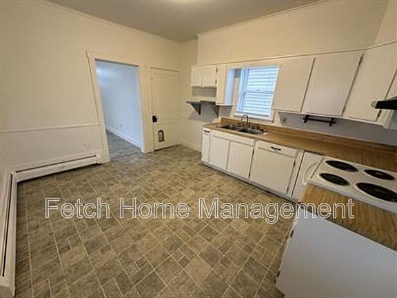 4th image of 362 W Main St