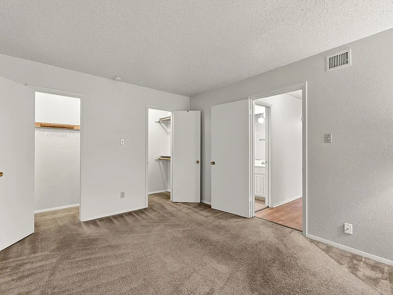 8210 Bent Tree Rd #256 — Photo 13
