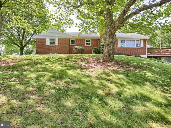 20 Brubeck Cir, Marysville, PA 17053