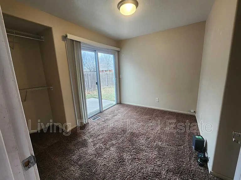 3829 W St — Photo 7