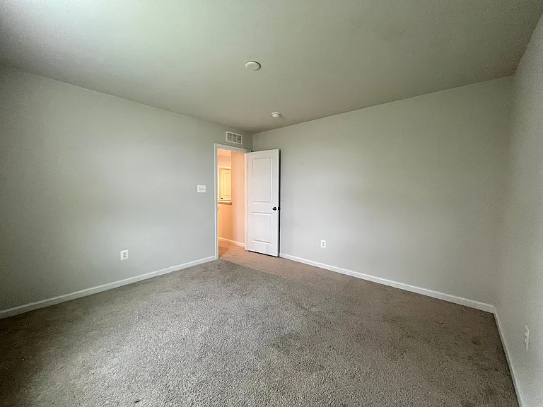 255 Severna Pkwy — Photo 6