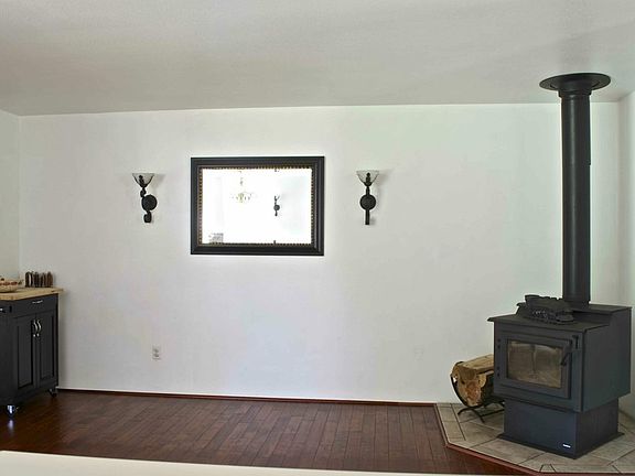 5th image of 15028 Champion Estates Dr SE