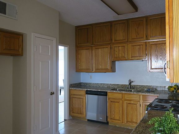 5th image of 2909 Matterhorn Dr