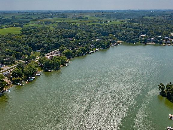 4th image of 9105 Oak Crest Ct
