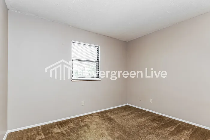 6544 Rolling Glen Dr — Photo 11