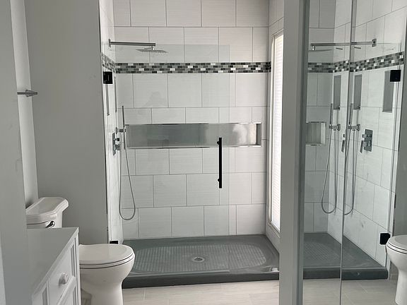 4th image of 770 Price Knoll Ln