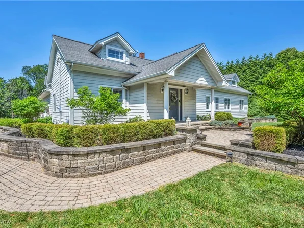 28835 Eddy Rd, Willoughby Hills, OH 44092