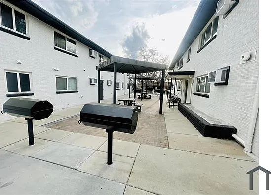 2 bed, $1,695 — Photo 3