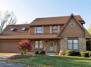 8N056 Peppertree Ln, Elgin, IL 60124