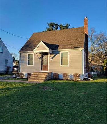 4th image of 2723 John St