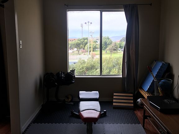 3rd image of 1721 Chestnut St APT 204