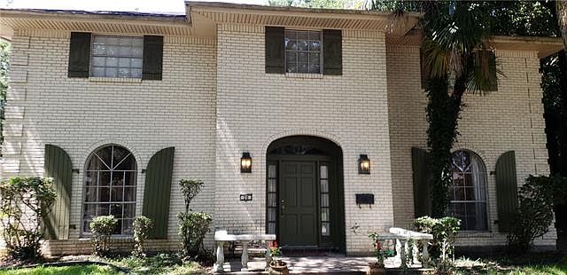 1st image of 20 Tennyson Pl
