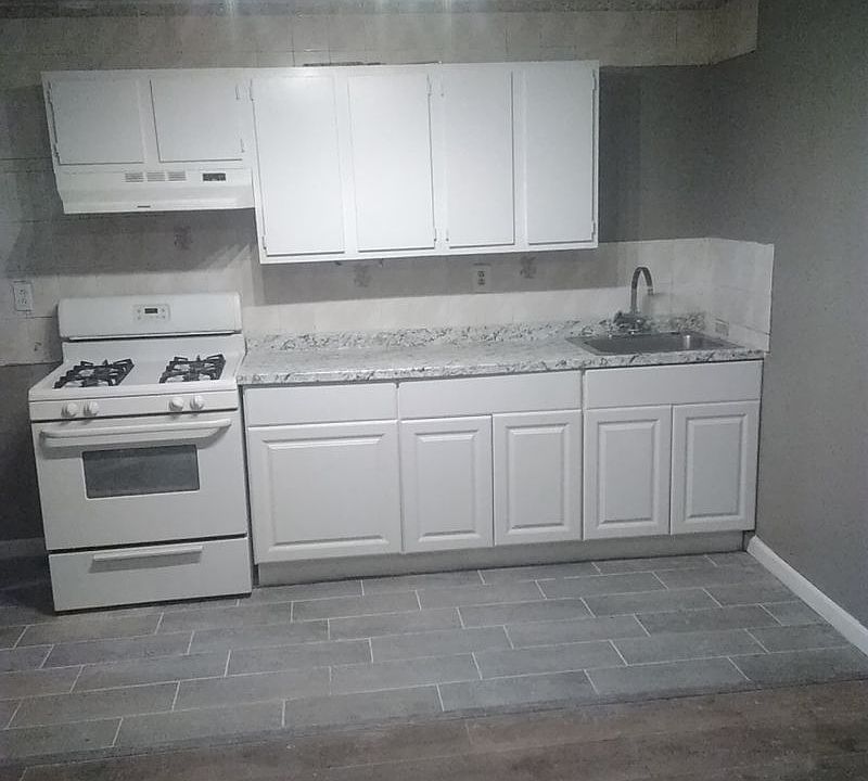 1st image of 181 Vernon Ave #1A