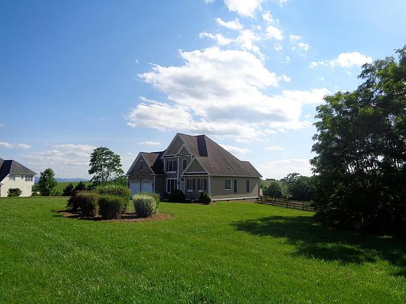 2nd image of 165 Donaldsburg Ln