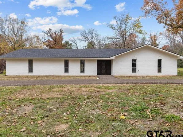 4692 An County Rd #2101, Palestine, TX 75801