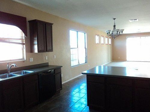 5th image of 17054 W Tonbridge St