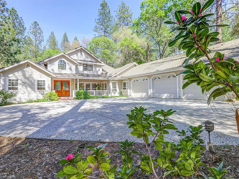 1st image of 19716 Chaparral Cir