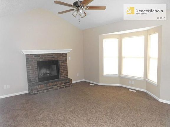 2nd image of 15807 Terry Ave