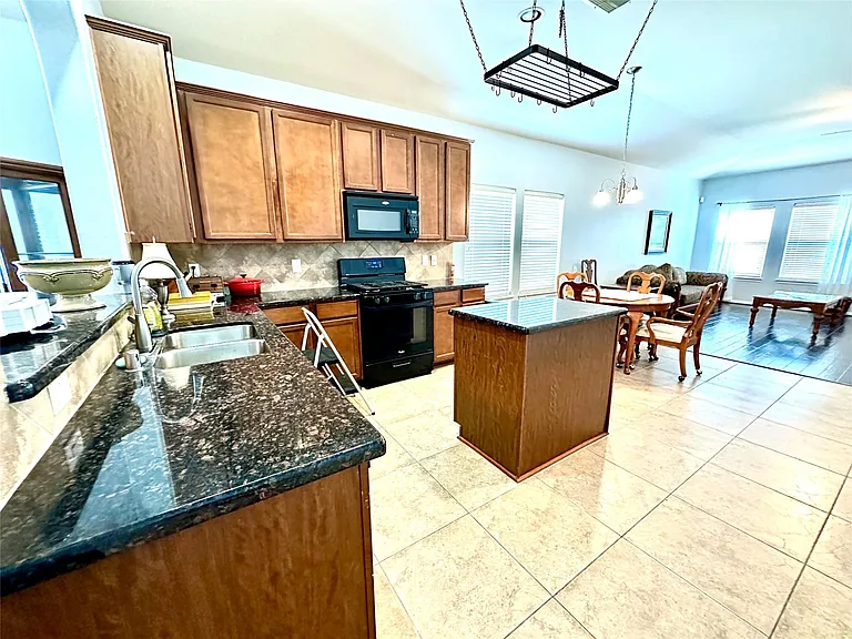 24219 Cornell Park Ln — Photo 13