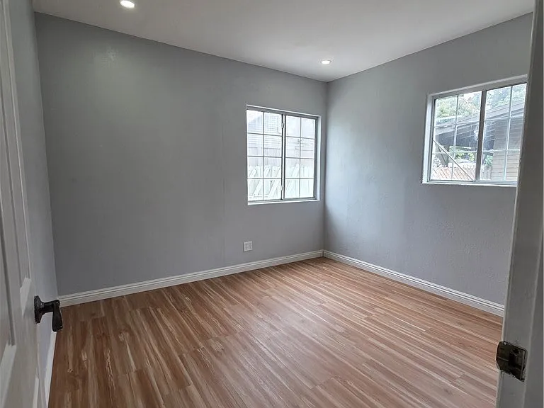 5102 Lindsey Ave — Photo 9