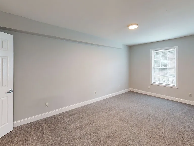 Crystal Heights Apartments — Photo 24