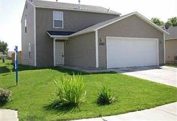 5th image of 2920 Village Green St