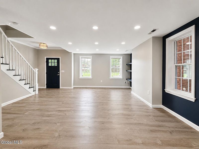 4th image of 2215-2217 5th Avenue