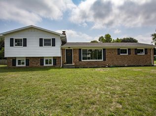 77 Greenway Dr, Goshen, IN 46526