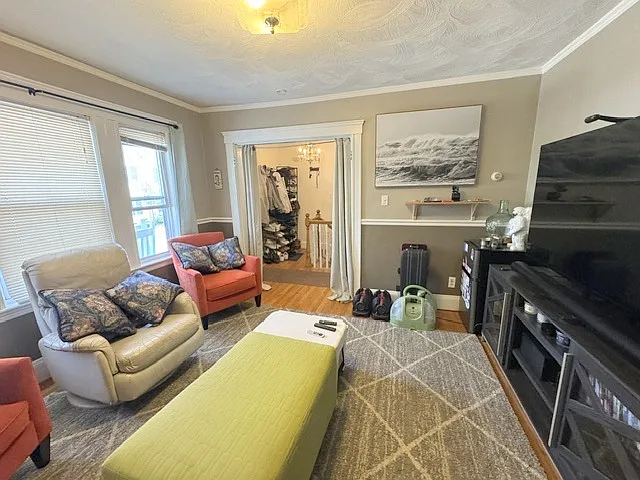 118 Holton St #1 — Photo 5