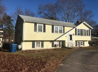 4 Tartane Rd, Plymouth, MA 02360