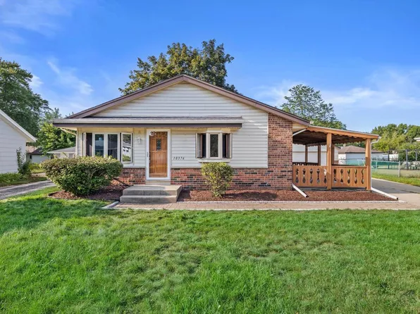 10376 West Villa AVENUE, Milwaukee, WI 53224