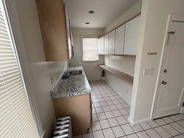 727 Academy Ave #1 — Photo 3