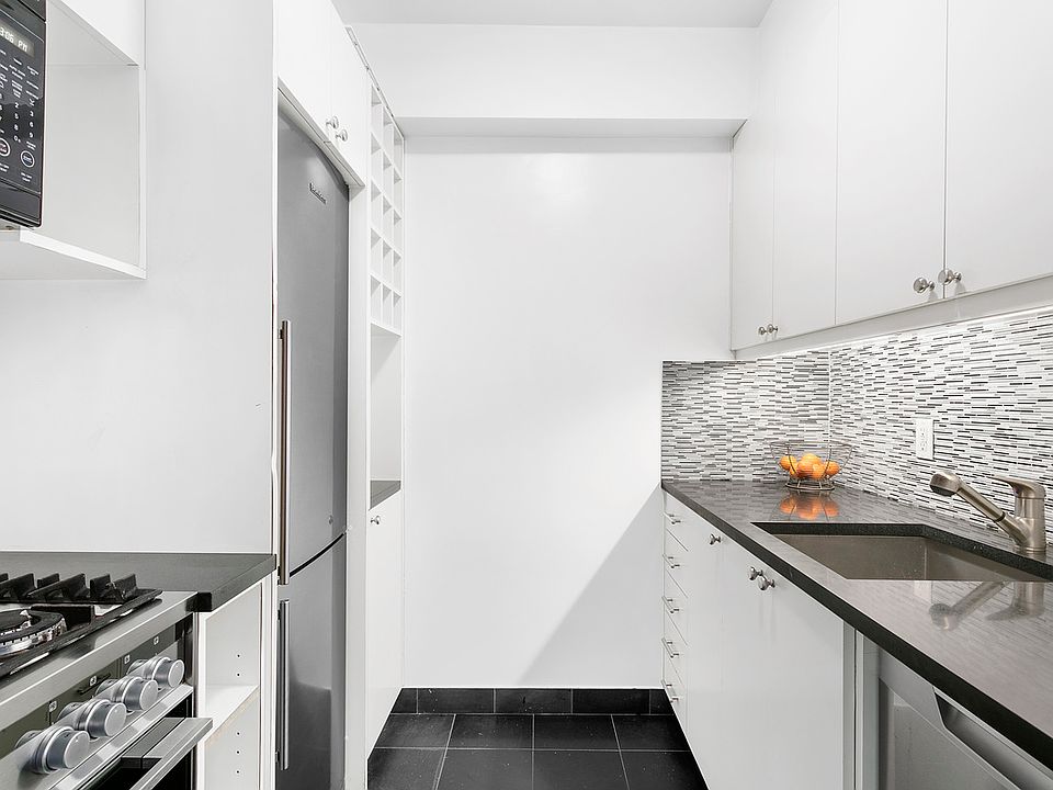 1st image of 345 E 56th St Unit 15-A
