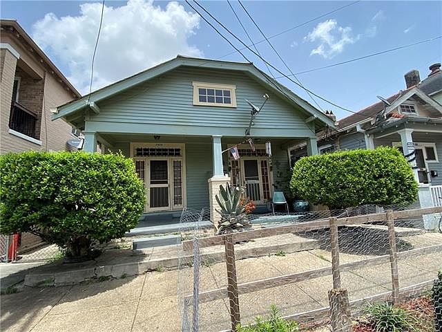 1st image of 2417 Josephine St