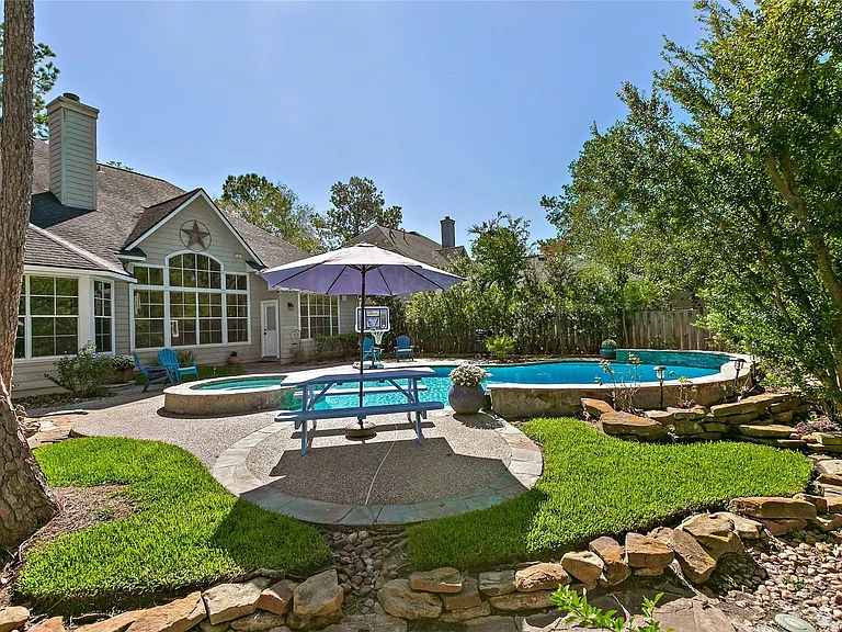 35 Larks Aire Pl — Photo 48