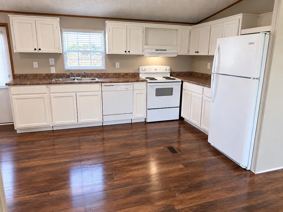 6447 Swallowtail Dr #6447