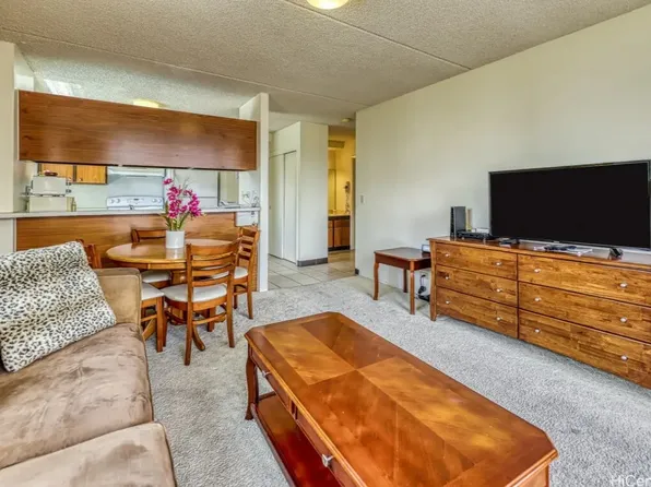 2240 Kuhio Ave APT 1005, Honolulu, HI 96815