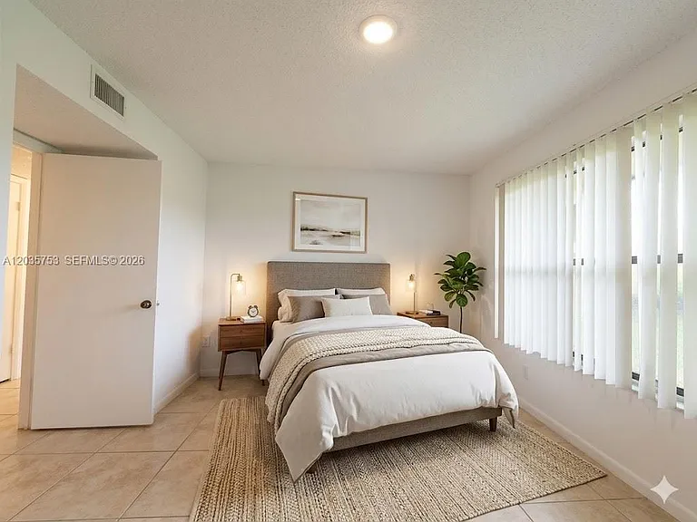 4321 W McNab Rd #16 — Photo 7