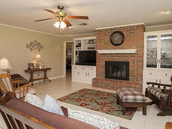 4th image of 144 Greenfield Dr