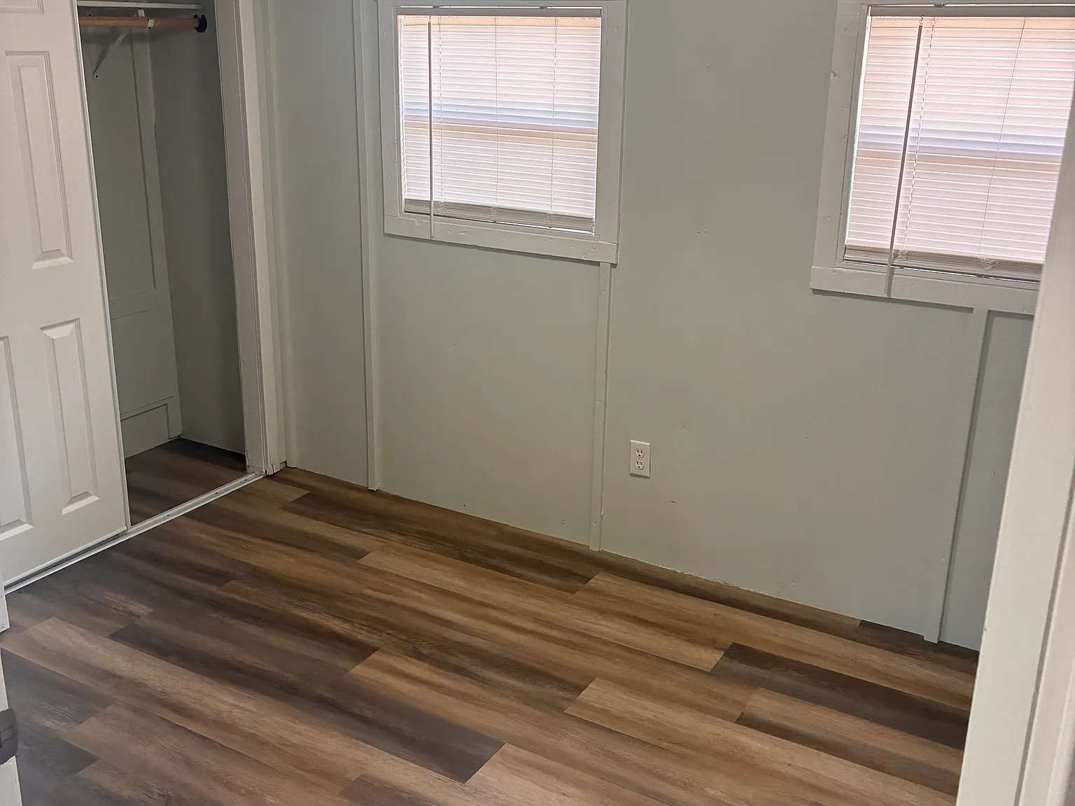 2 bed, 672 sqft, $1,200 — Photo 3
