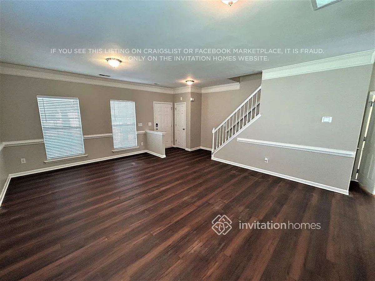 Building Photo - 3709 Wingfield Dr